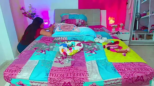 Kendralove31xxx online show from May 5, 2026, 3:09 am