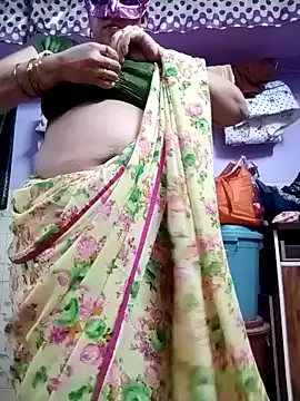 Snapshot of jiyahot1432 chatting on February 11, 2025, 5:50 pm jiyahot1432 online show from February 11, 2025, 5:50 pm