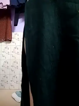 Snapshot of jiyahot1432 chatting on February 13, 2025, 6:05 pm jiyahot1432 online show from February 13, 2025, 6:05 pm