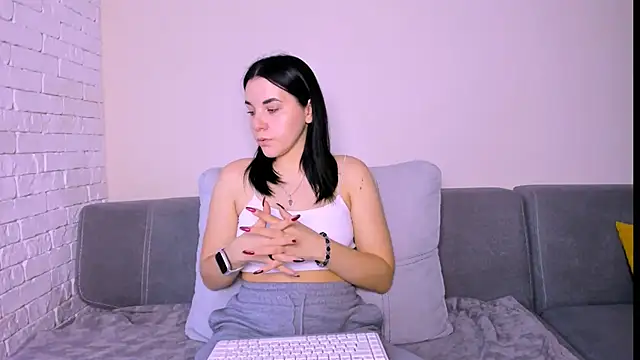 Kate Ree online show from November 12, 2025, 5:55 am