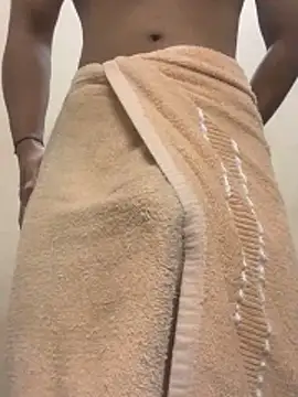 Shona5768 online show from November 24, 2025, 4:12 am