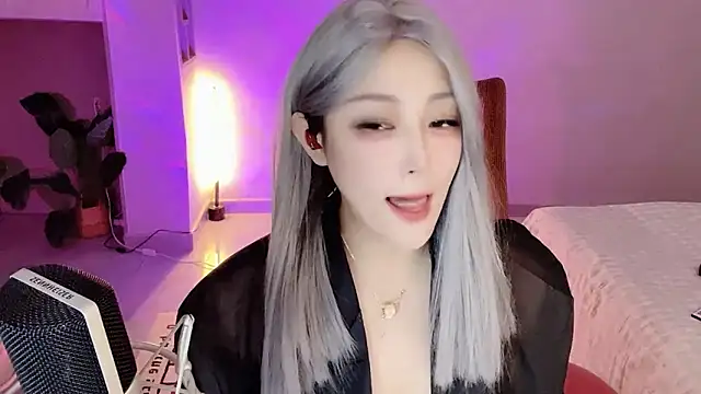 Daisy-77 online show from October 7, 2025, 10:27 am