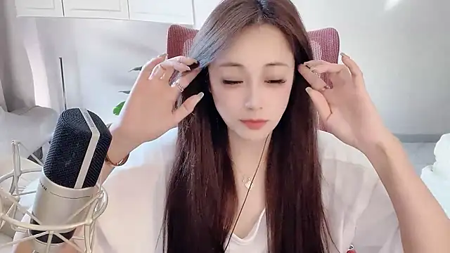 Daisy-77 online show from September 29, 2025, 5:36 am