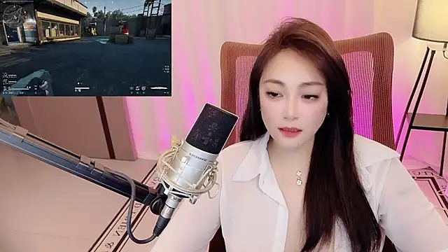 Daisy-77 online show from July 28, 2026, 11:17 am