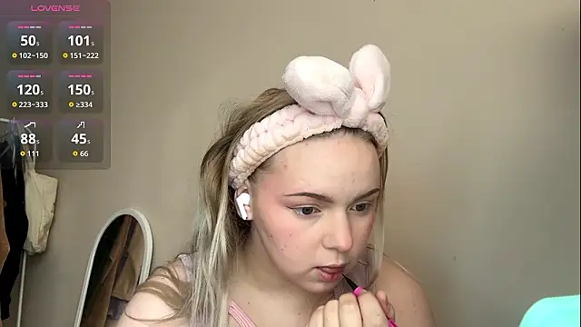 ZaraCreedon online show from March 21, 2026, 5:30 am