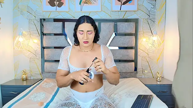 Alison Chan  online show from June 17, 2026, 10:08 pm