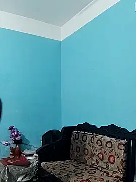 HunkyAriyan online show from March 4, 2025, 5:24 pm