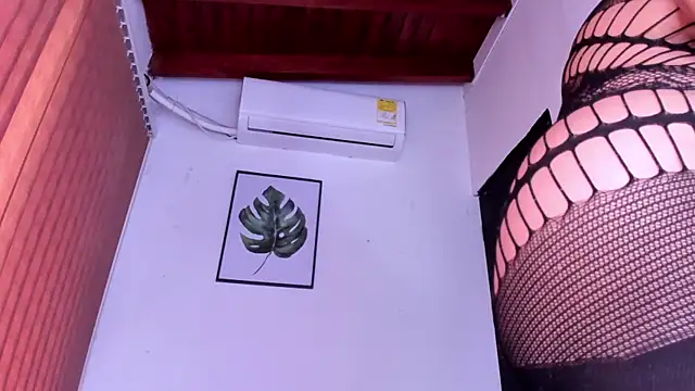 Snapshot of alondrabigtits chatting on July 31, 2026, 12:04 pm alondrabigtits online show from July 31, 2026, 12:04 pm