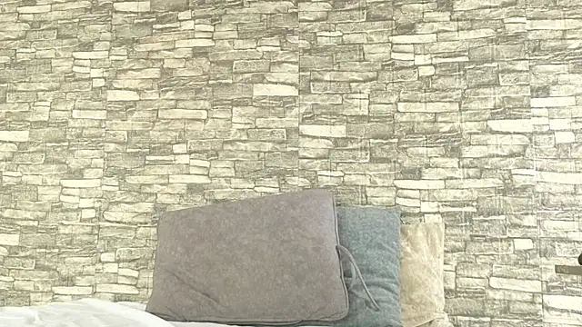 alondrabigtits online show from December 5, 2025, 12:04 pm