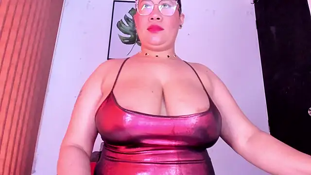 Snapshot of alondrabigtits chatting on July 28, 2026, 3:21 pm alondrabigtits online show from July 28, 2026, 3:21 pm