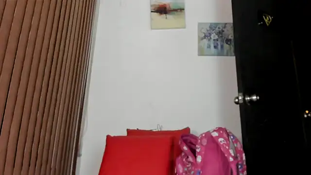 Snapshot of alondrabigtits chatting on February 20, 2026, 11:12 am alondrabigtits online show from February 20, 2026, 11:12 am