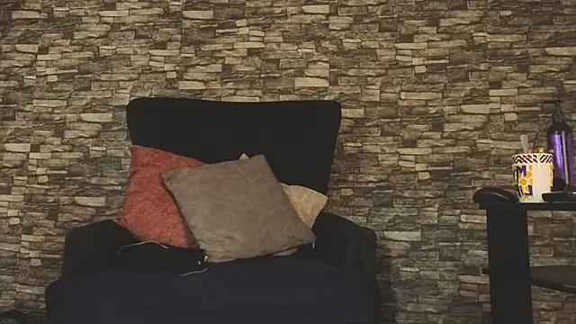 alondrabigtits online show from November 3, 2025, 11:36 am