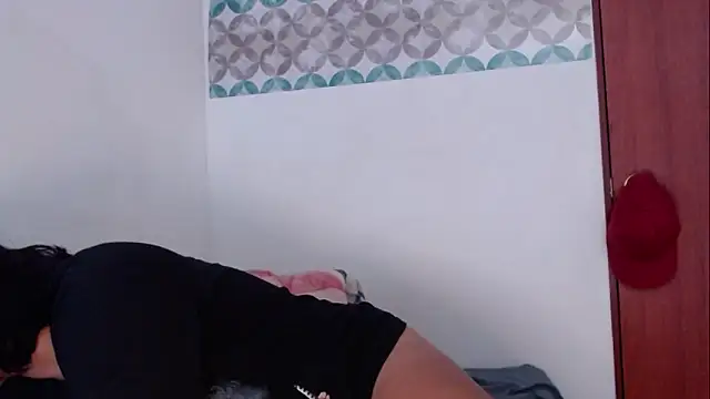 Aria smith01 online show from November 21, 2025, 2:27 pm