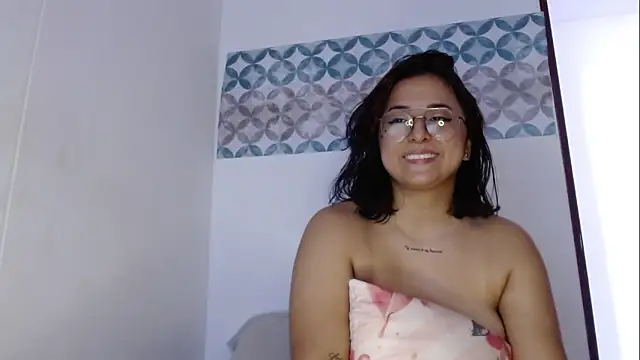 Aria smith01 online show from October 8, 2025, 2:40 pm