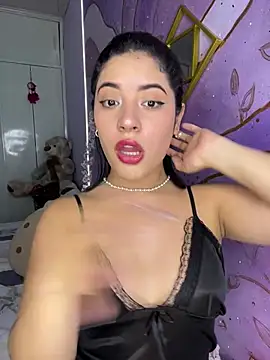 RileySkye online show from June 25, 2026, 6:35 pm