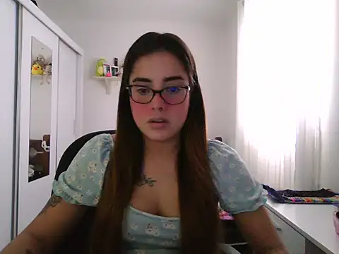 maliamiller online show from June 12, 2026, 12:14 pm