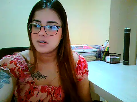 maliamiller online show from September 23, 2025, 12:12 pm