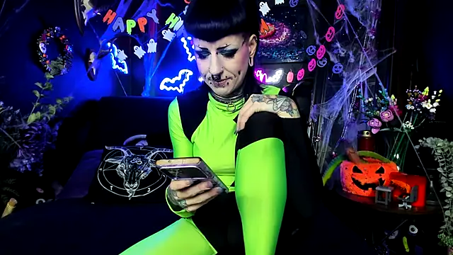 Purple Coffin666 online show from January 14, 2026, 1:15 pm