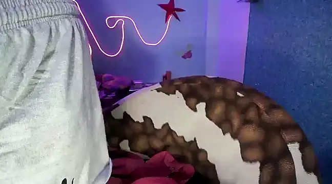 Snapshot of expression_queen chatting on January 19, 2025, 3:10 pm expression queen online show from January 19, 2025, 3:10 pm