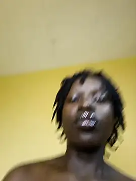 Juicylittle slute online show from October 3, 2025, 3:41 am