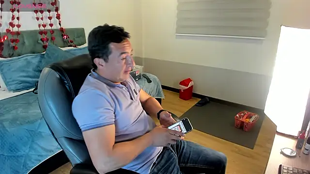 Sam and molly  online show from February 19, 2025, 7:26 pm