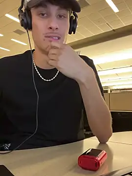 ppahcket online show from January 12, 2025, 4:31 am