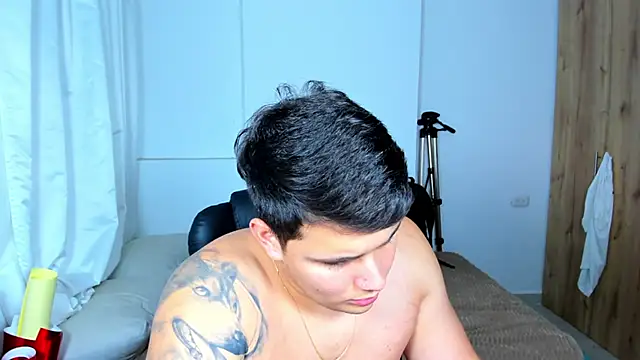 Snapshot of jhonstark09 chatting on March 16, 2025, 1:17 am jhonstark09 online show from March 16, 2025, 1:17 am