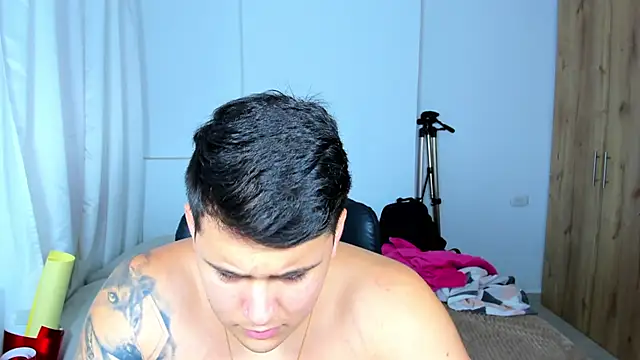 Snapshot of jhonstark09 chatting on March 3, 2025, 4:26 pm jhonstark09 online show from March 3, 2025, 4:26 pm