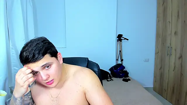 Snapshot of jhonstark09 chatting on February 8, 2025, 1:43 am jhonstark09 online show from February 8, 2025, 1:43 am