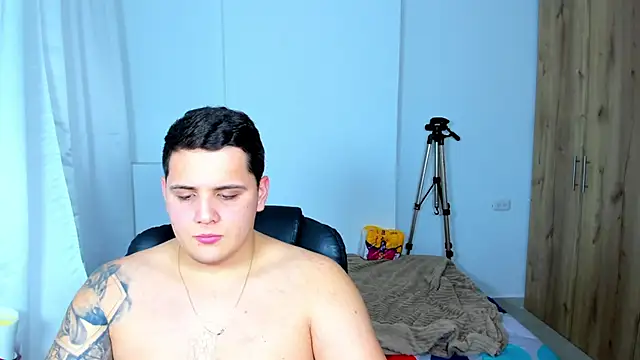 Snapshot of jhonstark09 chatting on January 15, 2025, 4:43 pm jhonstark09 online show from January 15, 2025, 4:43 pm