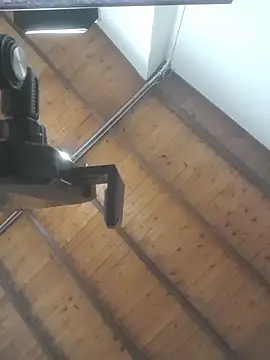 latinmartin73 online show from December 14, 2025, 2:22 pm