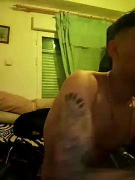 jovenestraviesos online show from March 16, 2025, 8:54 pm