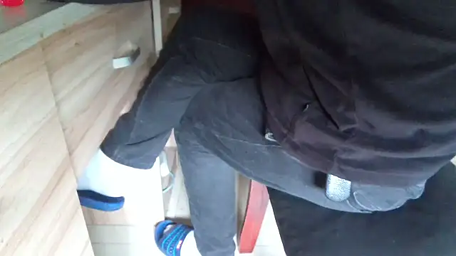 huzi518 online show from March 22, 2026, 7:21 am