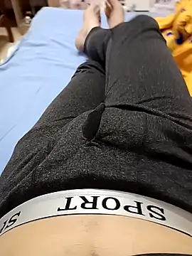 huzi518 online show from February 5, 2026, 12:45 pm