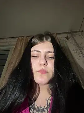 NanaDaizy online show from December 2, 2025, 10:55 pm