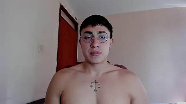 Leoknight online show from March 9, 2025, 7:37 pm