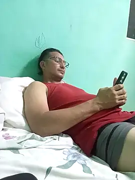 Andresguz35 online show from March 24, 2026, 3:39 am