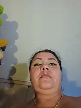 zandra milf  online show from August 3, 2026, 9:37 am
