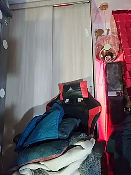 zandra milf  online show from February 14, 2026, 12:49 pm