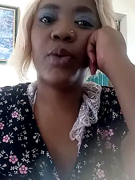 QueenOFthroat online show from December 5, 2024, 11:12 am
