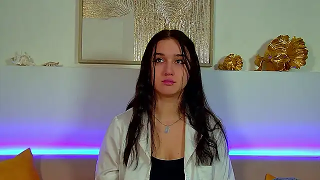 ChristinaMilton online show from November 14, 2025, 3:05 pm