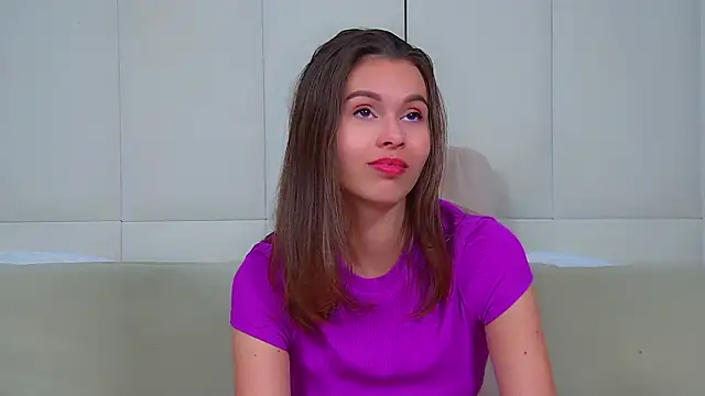 PollyLanders online show from July 18, 2026, 6:16 pm
