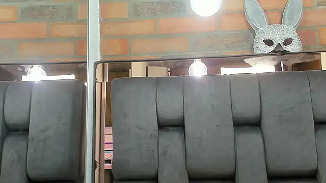 JESSYCORTES online show from October 10, 2025, 2:29 pm