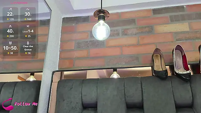 JESSYCORTES online show from September 23, 2025, 2:02 pm