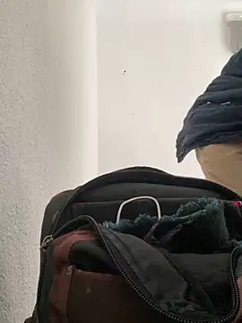 Lucascacaca online show from January 1, 2025, 2:31 pm