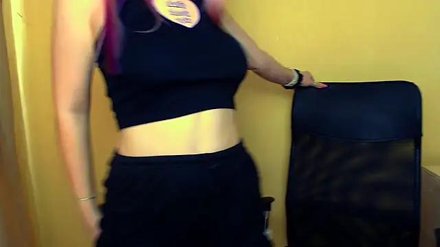 Luna Lush  online show from March 14, 2025, 11:45 am