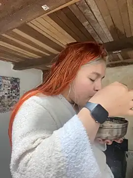 SophiaWeestt99 online show from October 21, 2025, 2:44 am