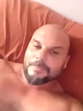 Snapshot of Javierchico chatting on June 17, 2026, 9:41 am Javierchico online show from June 17, 2026, 9:41 am