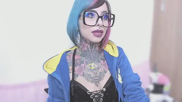 NikkiRamone online show from September 26, 2025, 11:11 pm