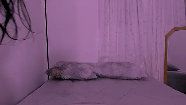 Miiafoxxx online show from March 4, 2025, 12:39 am